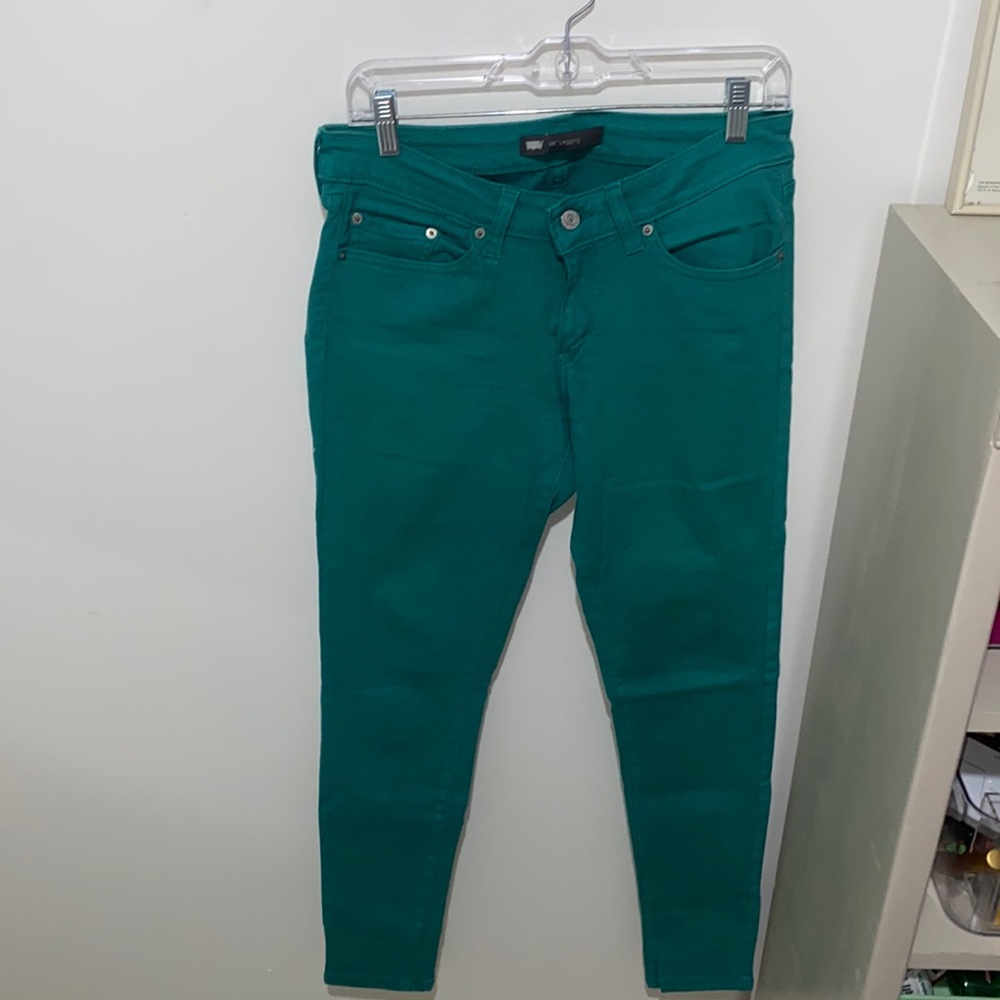 Levi’s 535 legging jean